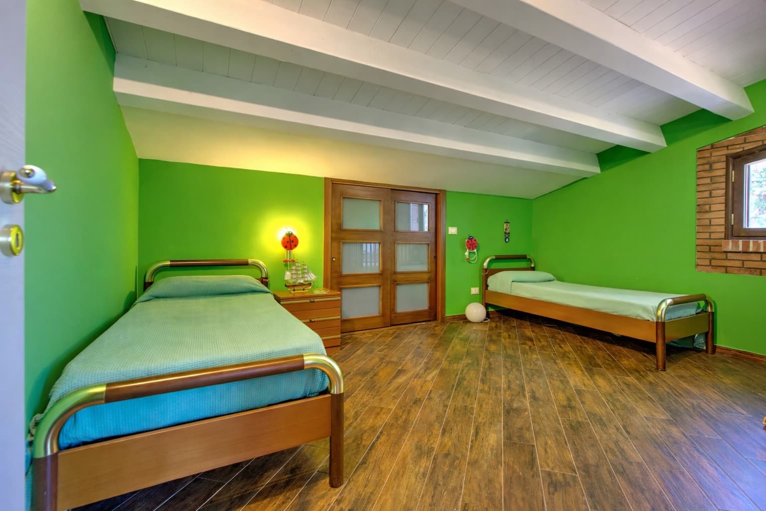 Camere e interni 32