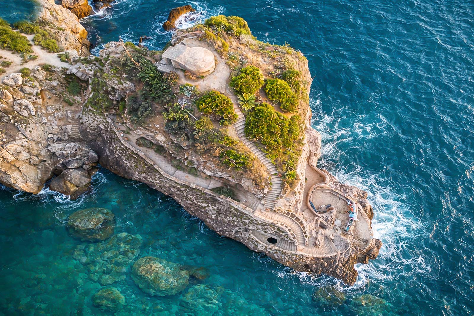 Ingresso della Grotta delle Colombe a Terrasini